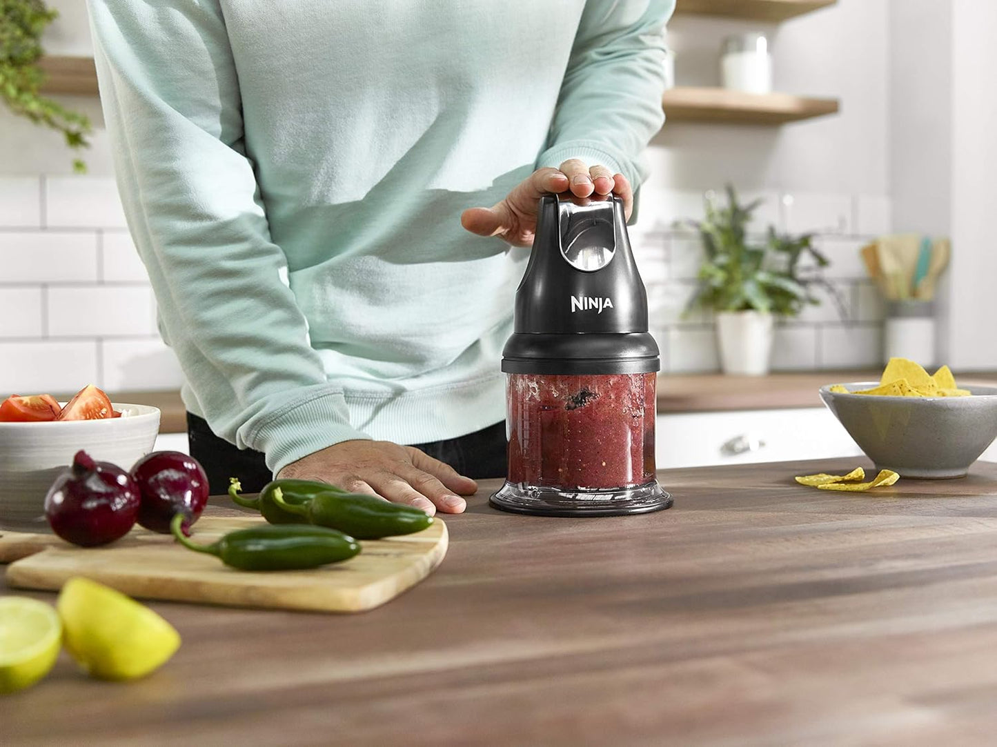 Ninja Express Chop Mini Herb and Vegetable Chopper, Chops, Minces and Purees to Make Sauces, Dips, Food Purees and Soups, Black