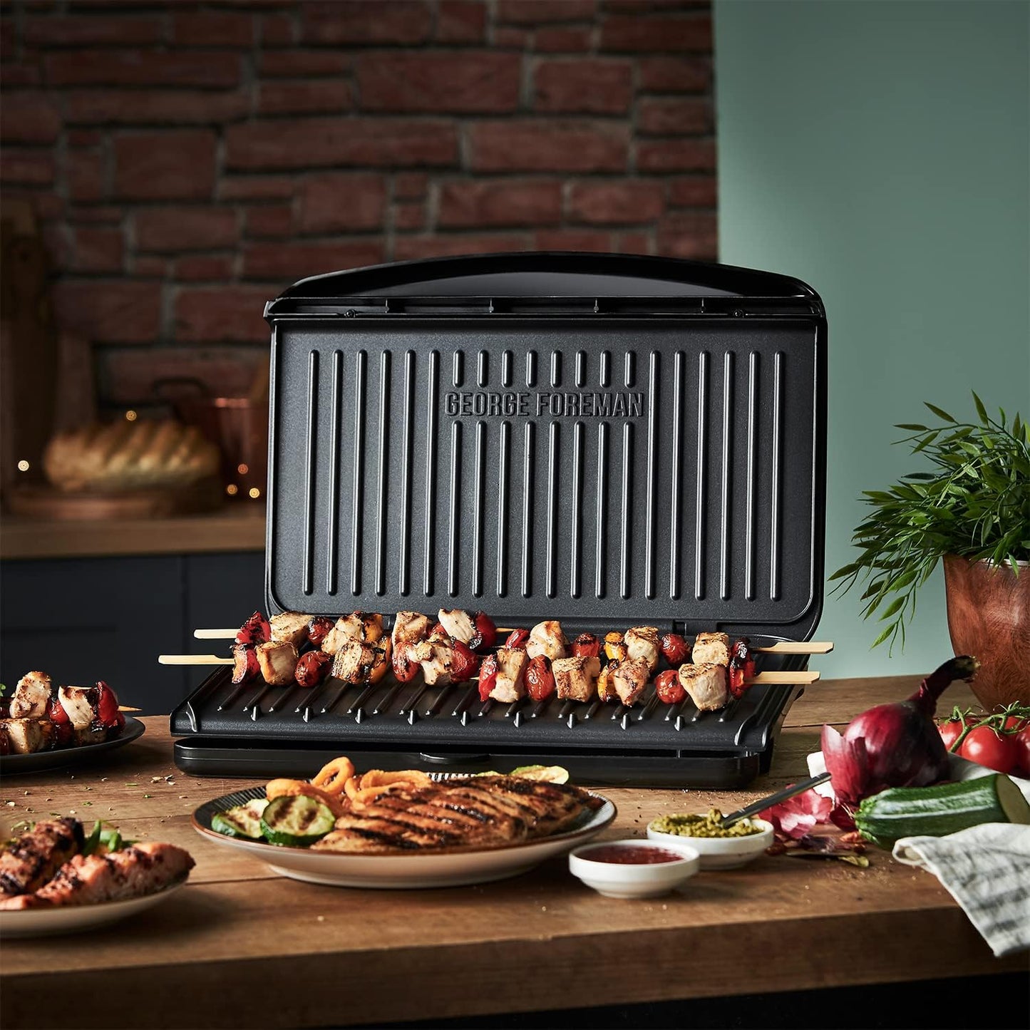 George Foreman Large Electric Fit Grill, Non Stick, Healthy Grilling, Griddle, Toastie, Hot Plate, Panini, BBQ, Energy Saving, Vertical Storage, Easy Clean, Drip Tray, Ready to Cook Light